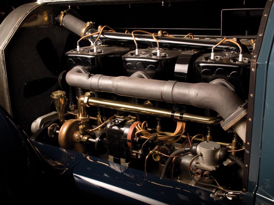 Pierce-Arrow Model 66 Touring 1917 года  (фото 10 из 11)